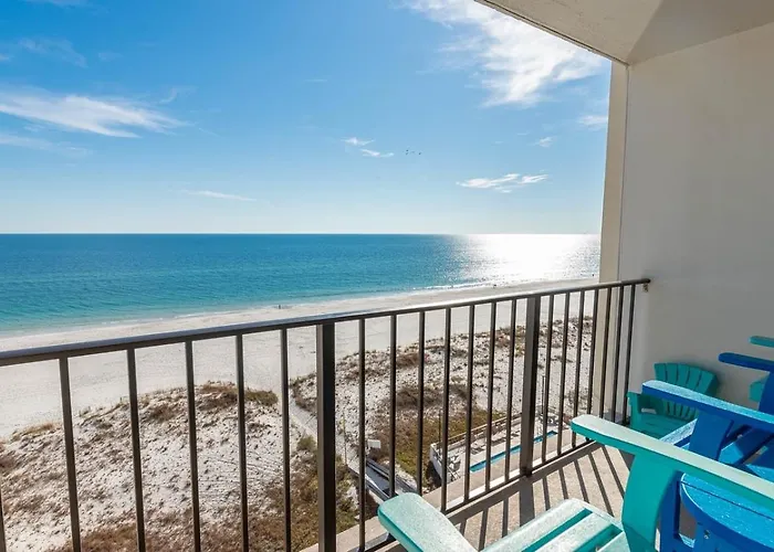 Apartment Island Winds East 702